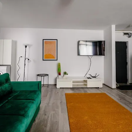 Happy Heart Hideaway Apartment *